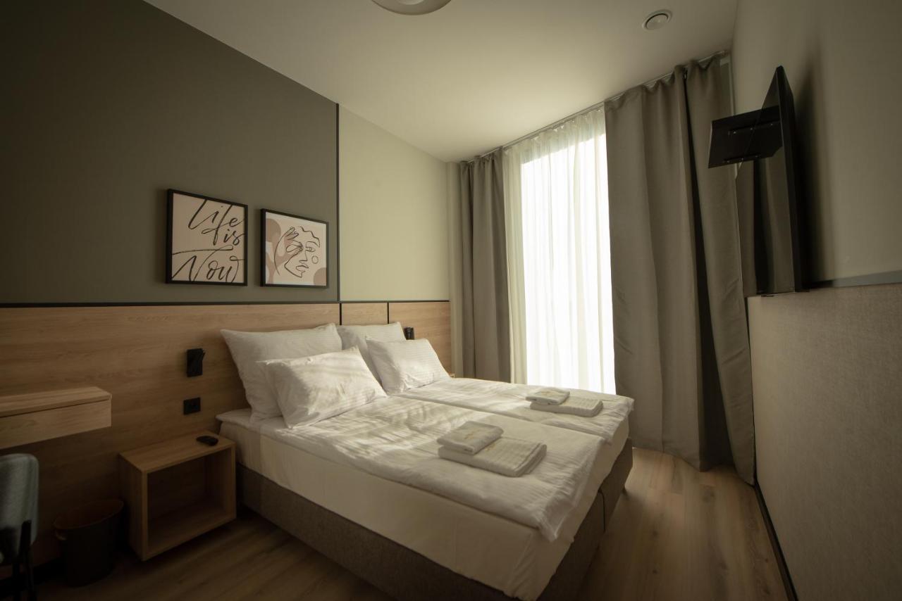 Sarnia Point Apartamenty Prestige فروتسواف المظهر الخارجي الصورة